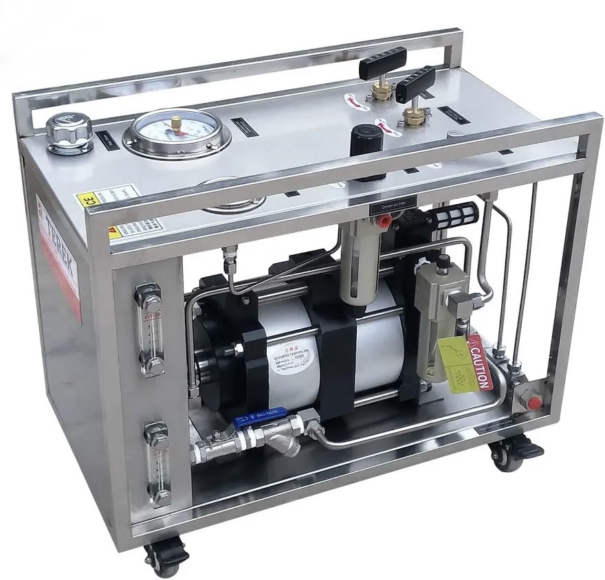 Hydrostatic test bench for proof testing hydraulic hose assemblies